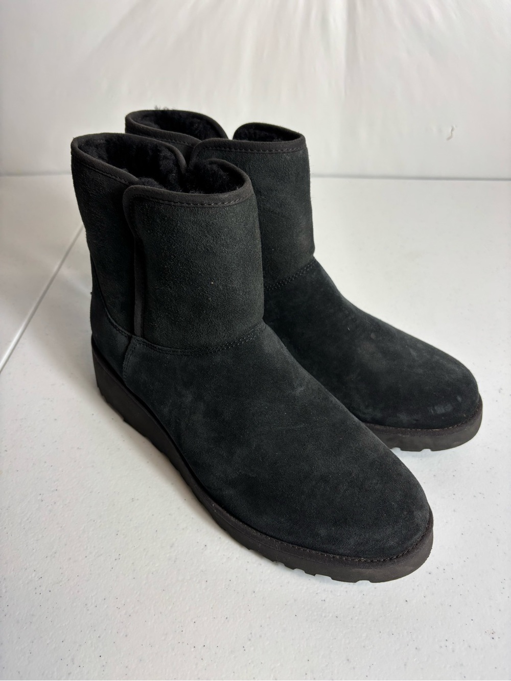 UGG Women's Kristin Boots Black Concealed Wedge Heel Women Size 12